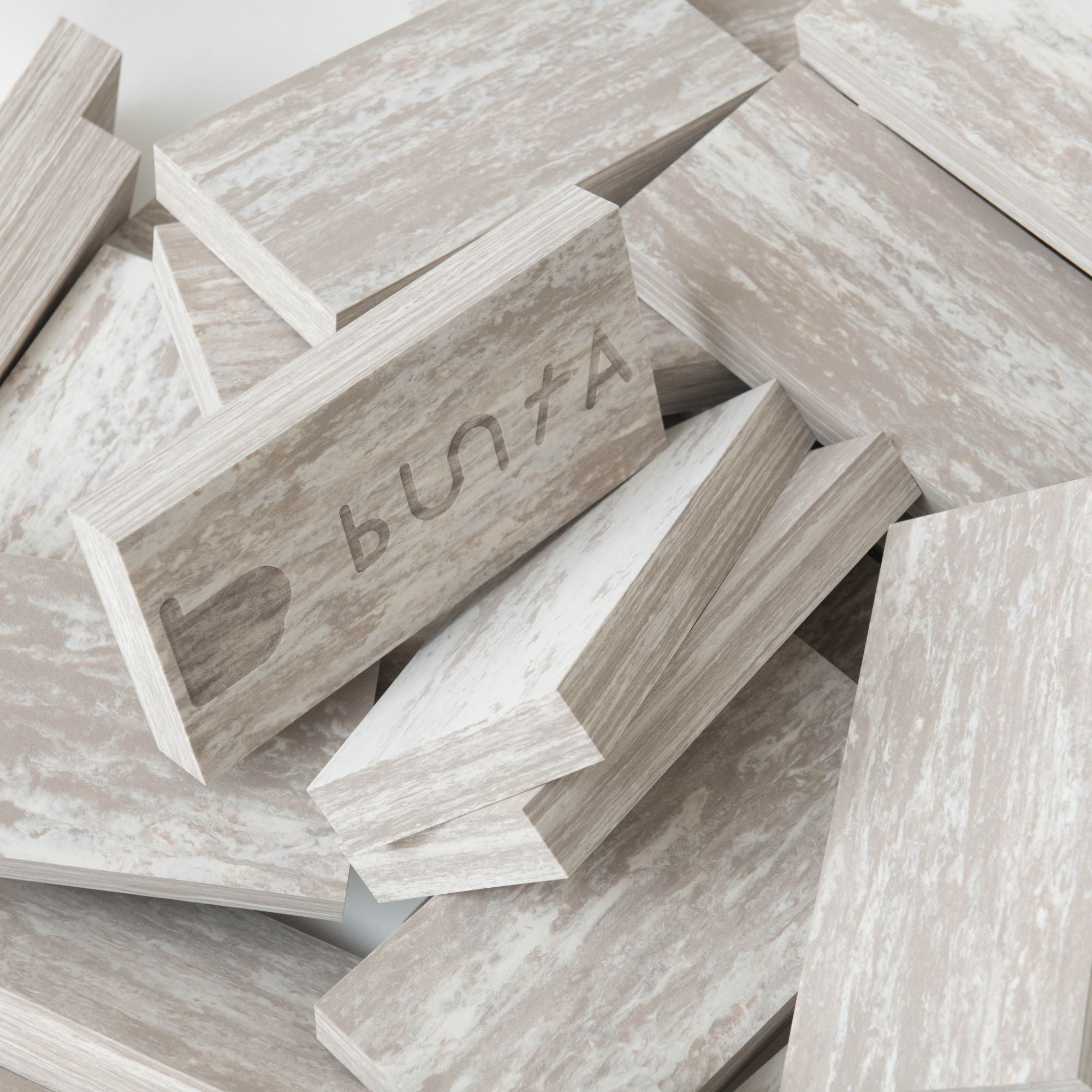 商品 – buntA